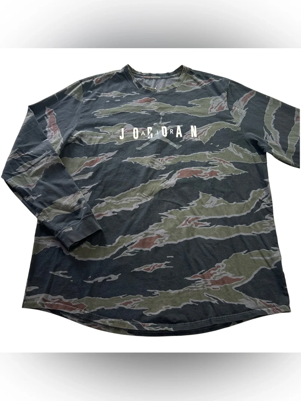 Jordan Sportswear Tech Men's 3XL Graphic Long-Sleeve T-Shirt Camo Jumpman #23